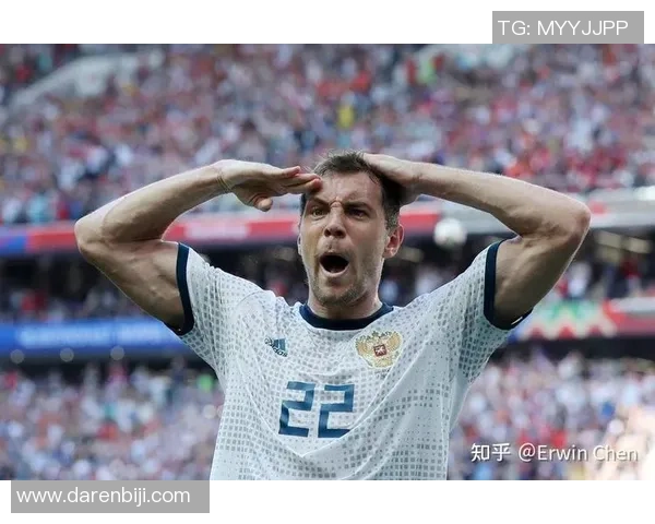 各国足球队代表性球星盘点及其在国际赛场上的表现