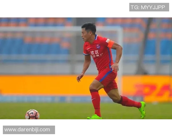 柳州足球球星专访：他们如何从草根起步到职业赛场的光辉历程